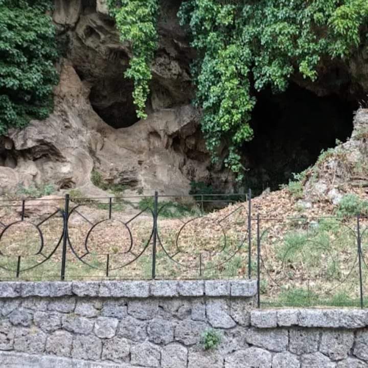 Grotte preistoriche di Calda a Latronico