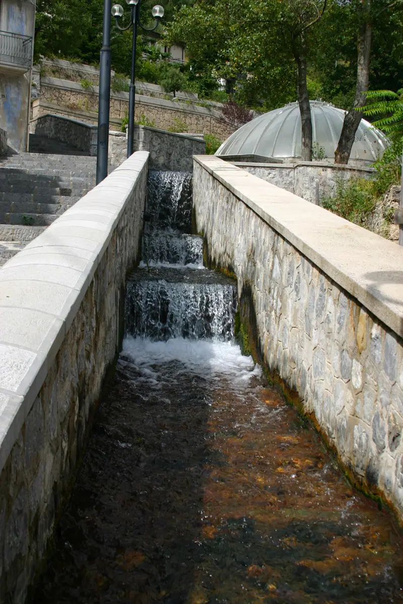Canale d'acqua a Latronico
